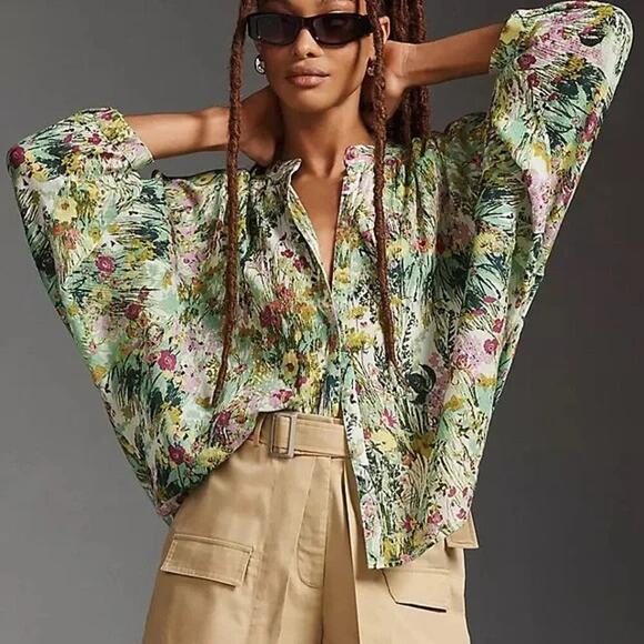 Anthropologie Tops - Anthropologie Pilcro Green watercolor floral button down dolman top small